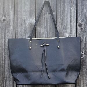 Thacker New York Women's Tote